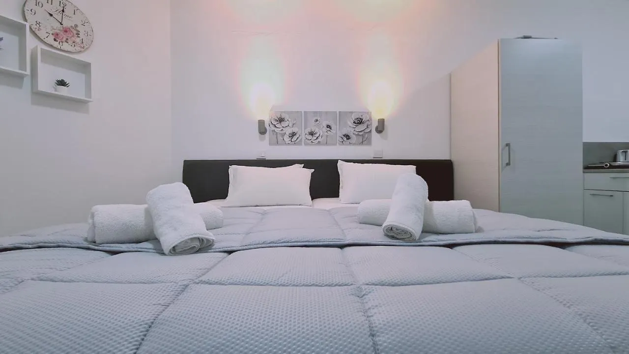 Stay Napa Living Studios Ayia Napa Apartment