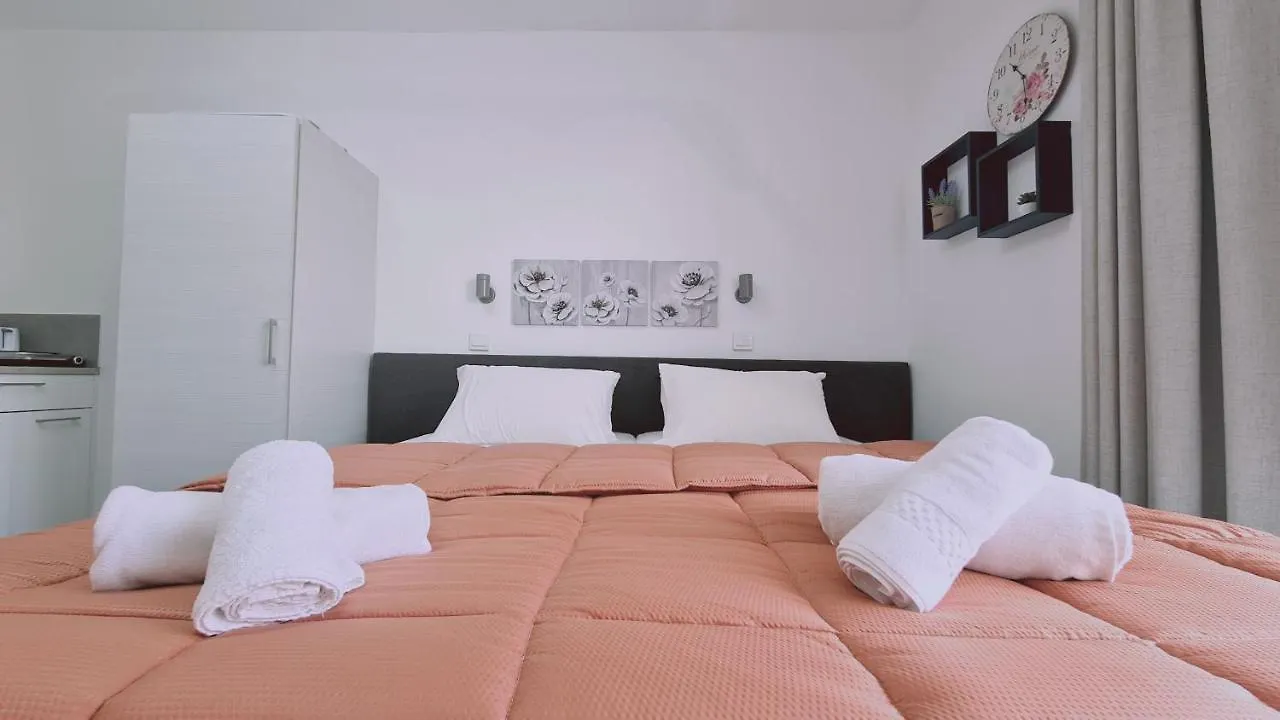 Stay Napa Living Studios Ayia Napa Apartment
